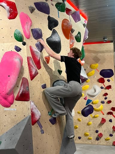 /lightbox/sport/bouldering.jpg